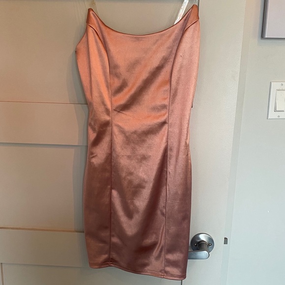 Rose gold dress - Picture 1 of 3